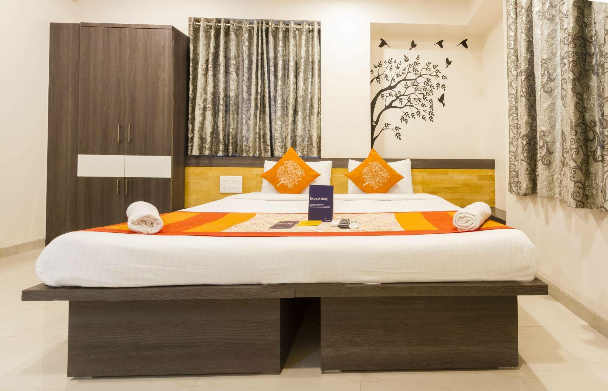 Fabhotel Imperio - Nr Baner Hill Pune Exteriör bild