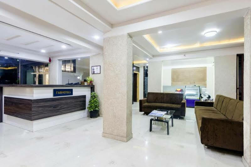 Fabhotel Imperio - Nr Baner Hill Pune Exteriör bild